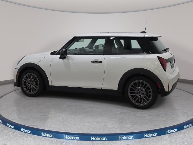 Used 2026 White MINI  image 9