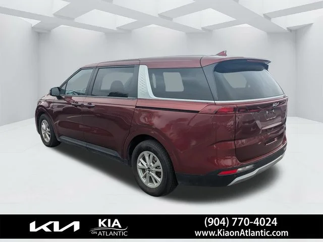 Used 2024 Red Kia LX image 6