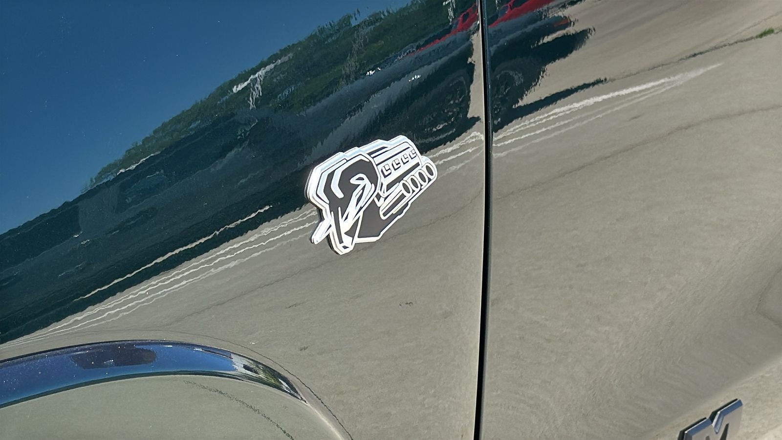 New 2026 Serrano-Green Metallic Exterior Paint RAM Big Horn/Lone Star image 7