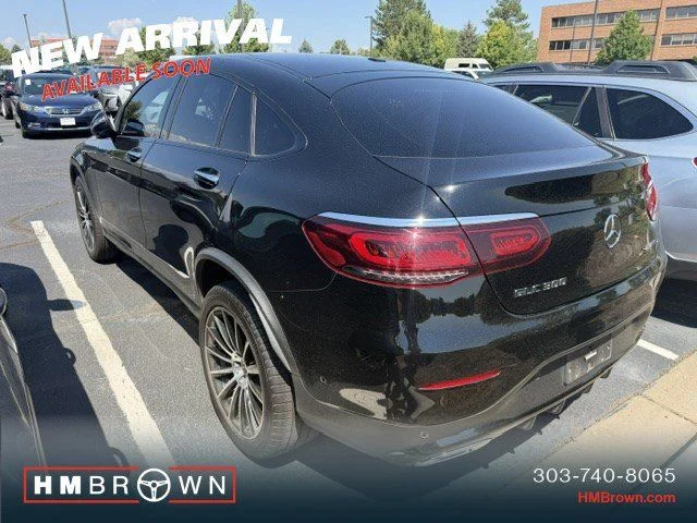 Used 2023  Mercedes-Benz GLC 300 Coupe image 3