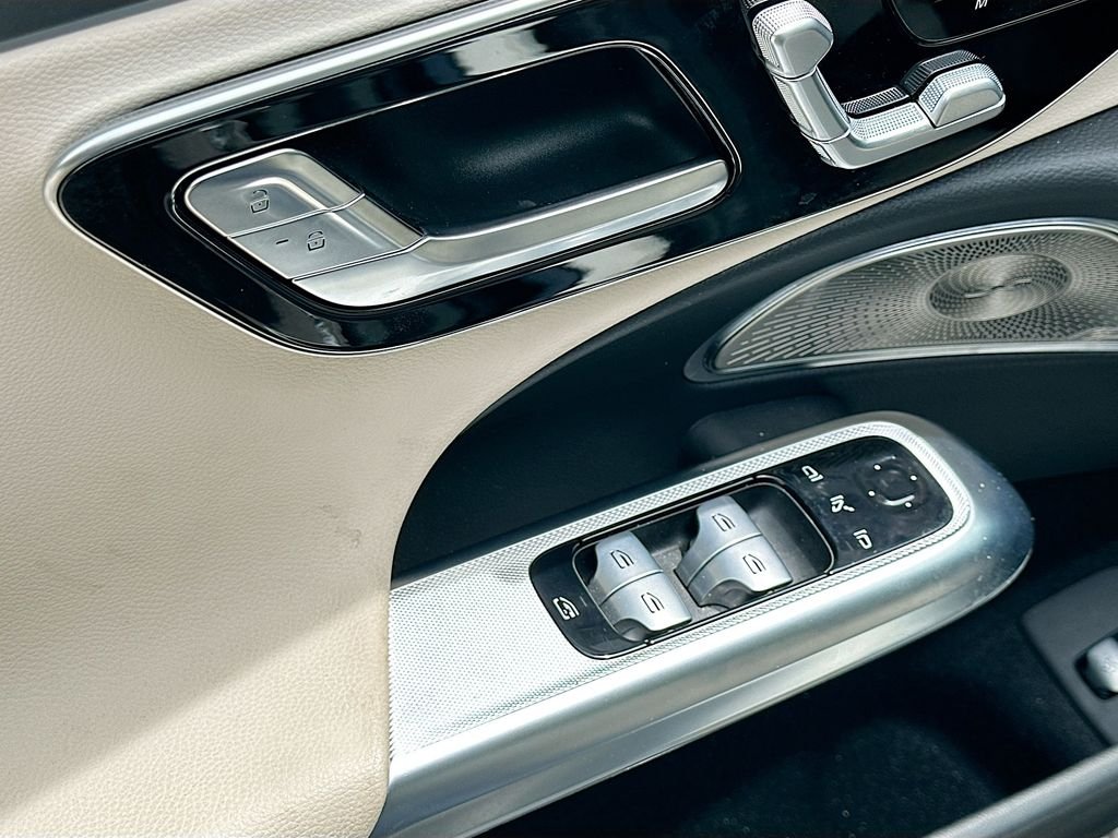 Certified Used 2025  Mercedes-Benz E 450 image 18