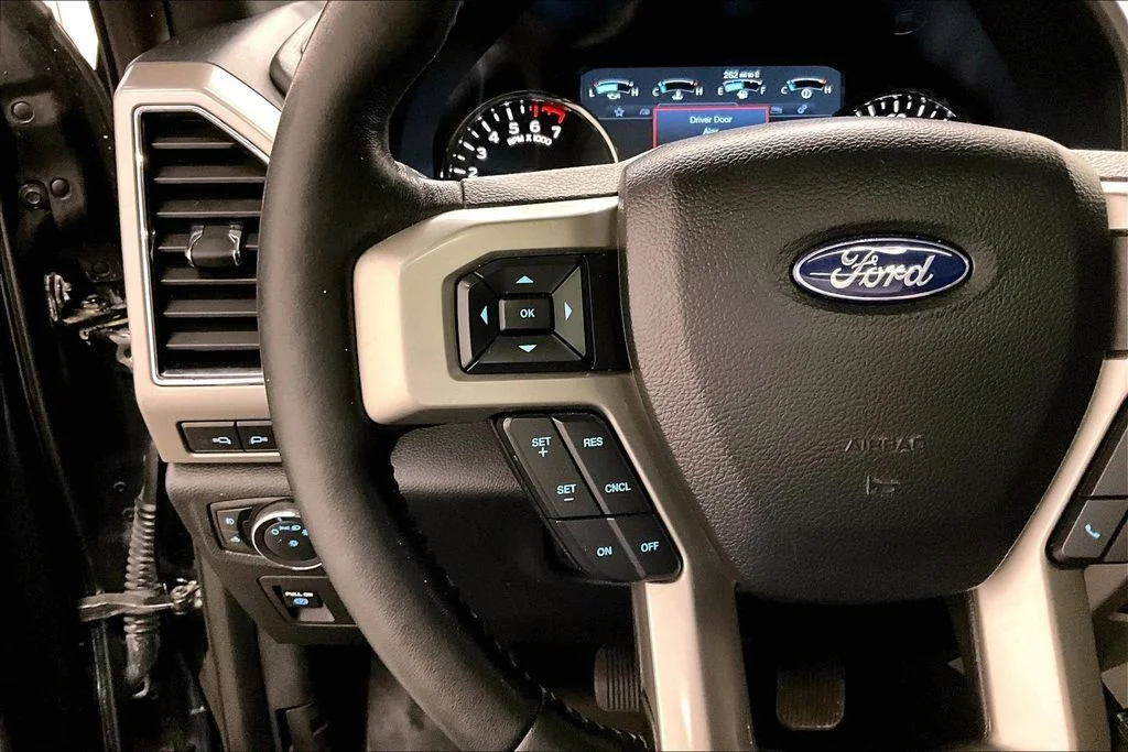 Used 2020 Black Ford Lariat image 12