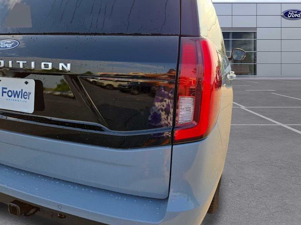 New 2027 Glacier Gray Metallic Tri-Coat Ford Active image 31