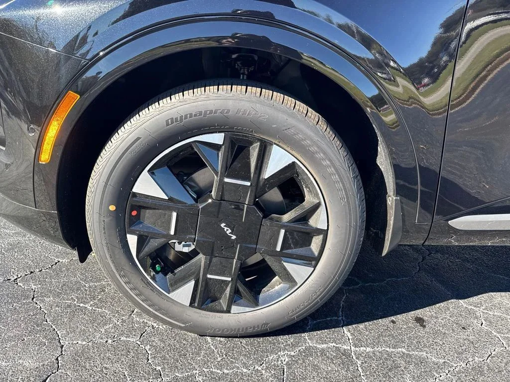 New 2026 Black Kia SX-Prestige image 9