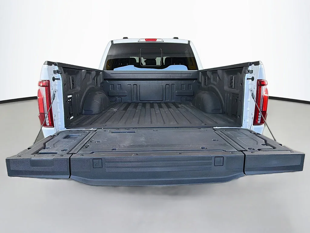 Used 2025 Space White Metallic Ford Lariat image 18