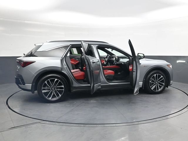 Used 2024  Acura Base image 39
