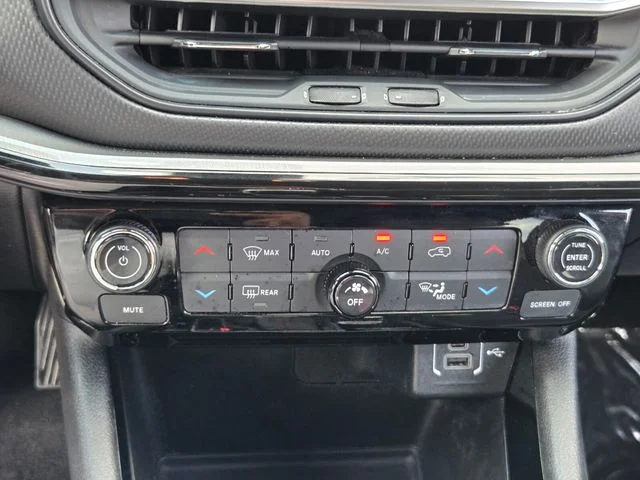 Used 2024 Black Jeep Trailhawk image 17
