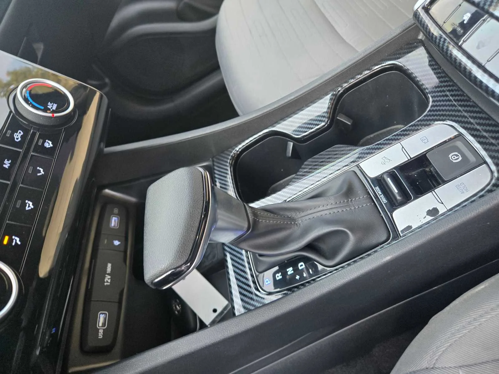 2022 Hyundai Santa Cruz SEL - Photo 16