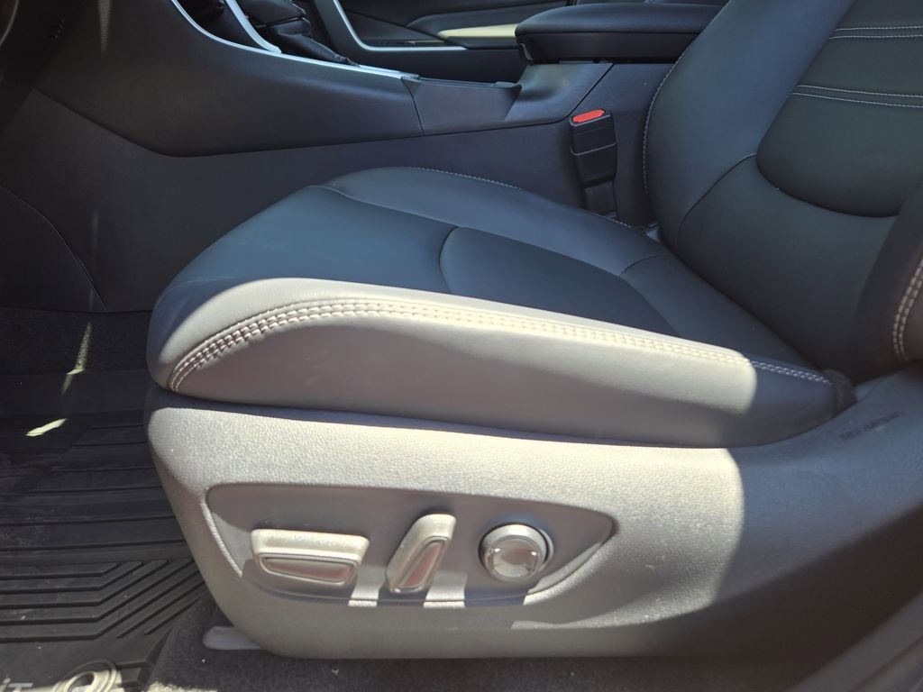 Used 2024 Red Toyota XLE Premium image 25