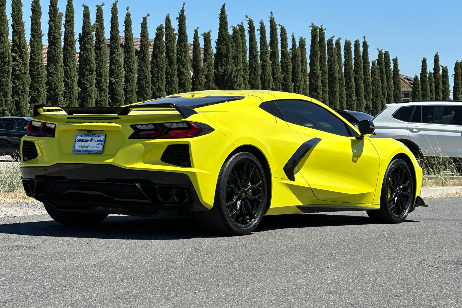 Used 2023 Accelerate Yellow Metallic Chevrolet 2LT image 4