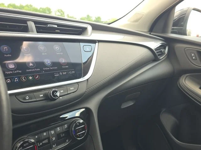 Used 2023 Black Buick Essence image 24