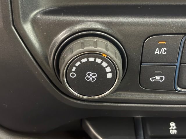 Used 2018 Red Chevrolet Custom image 22
