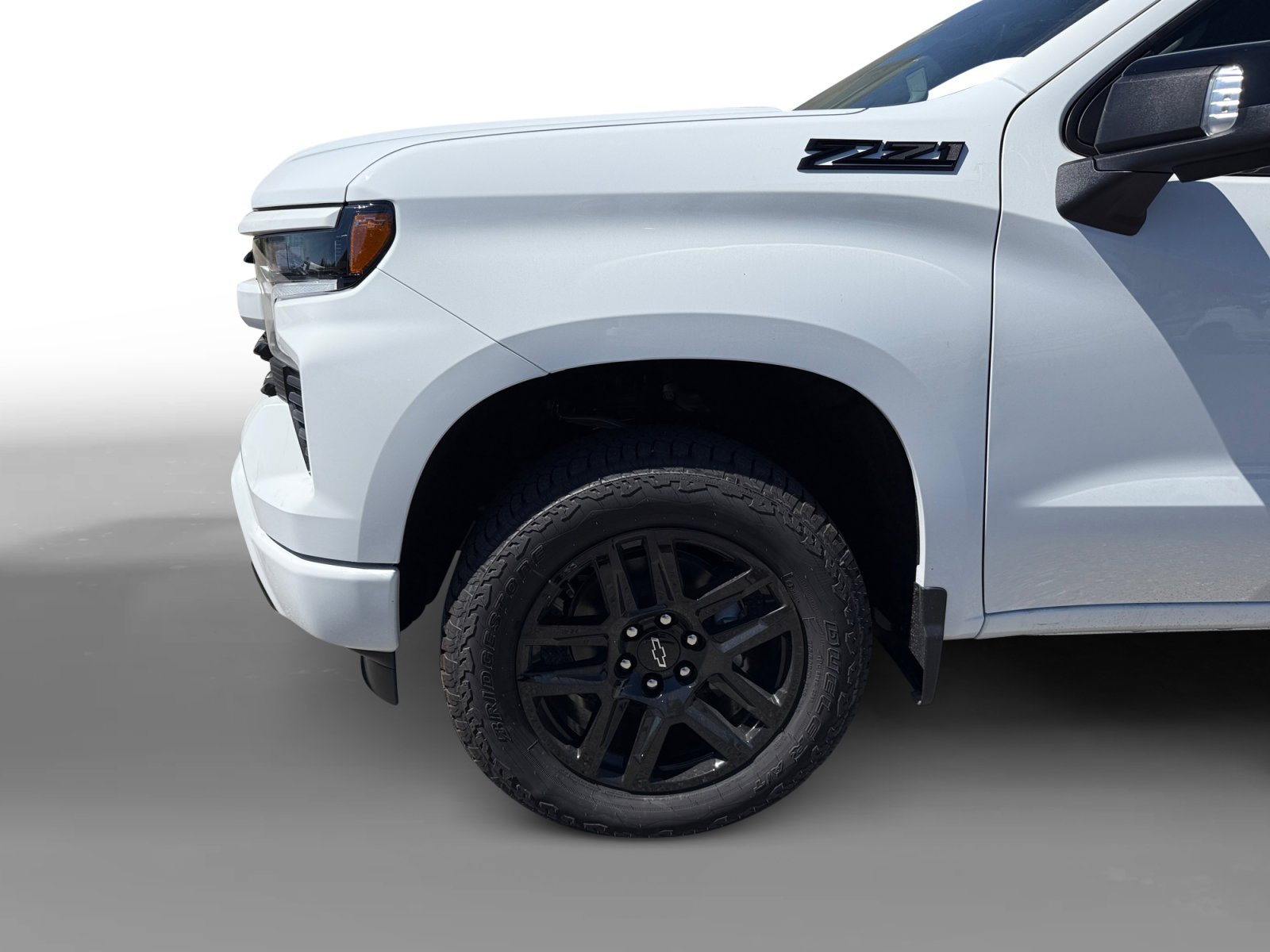 New 2026 Summit White Chevrolet RST image 9