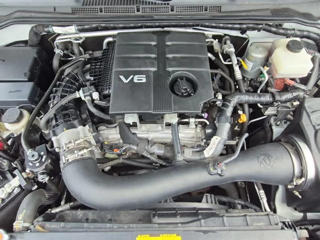 Used 2020 Glacier White Nissan PRO-4X image 18