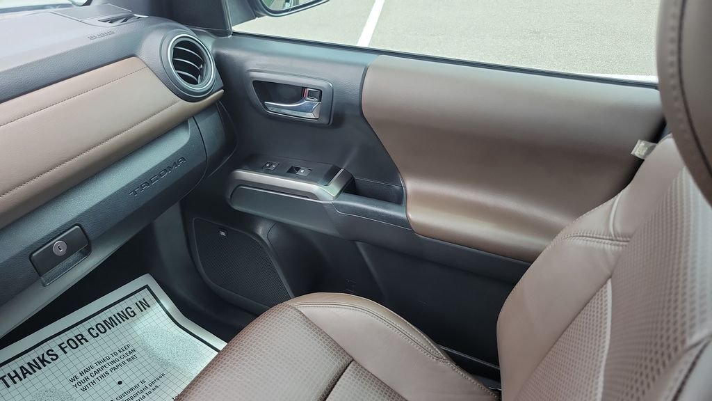 Certified Used 2022 Green Toyota Limited image 24