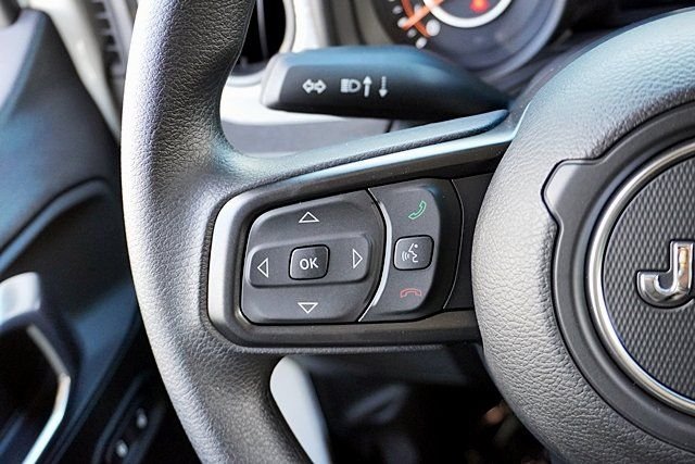 New 2026 Bright White Clear-Coat Exterior Paint Jeep Sport image 36