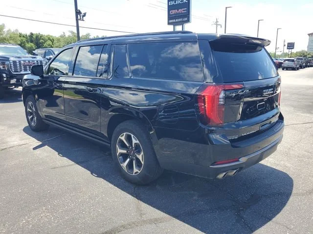 Used 2025 Onyx Black GMC AT4 Ultimate image 3