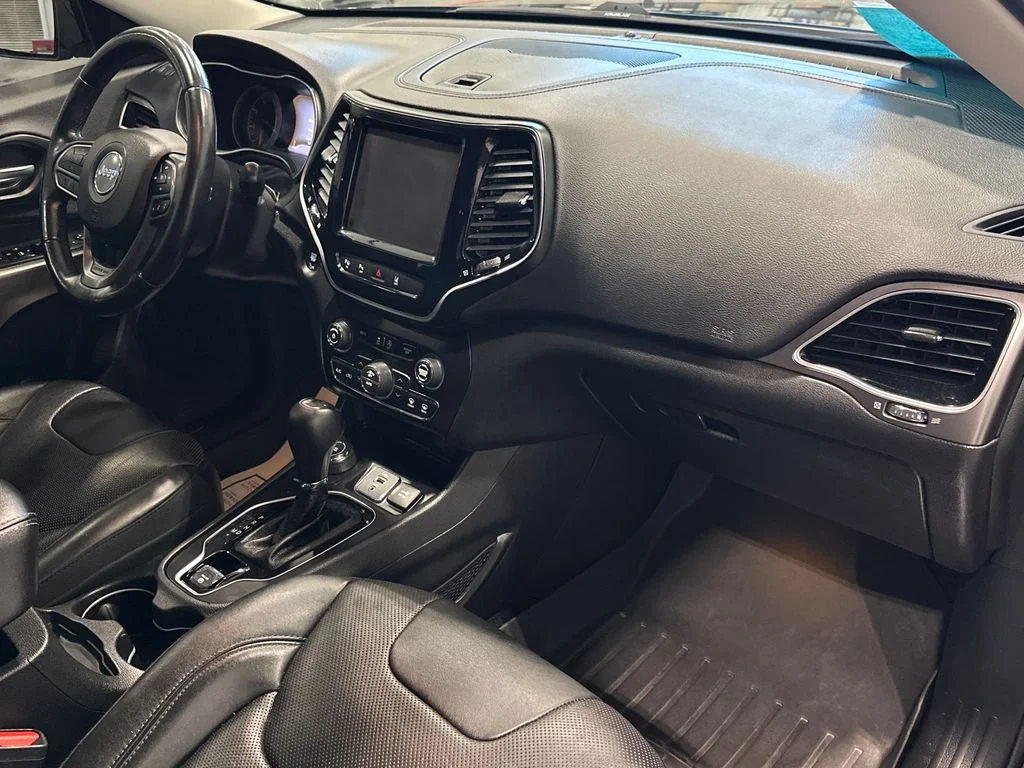 Used 2019 Black Jeep Limited image 36