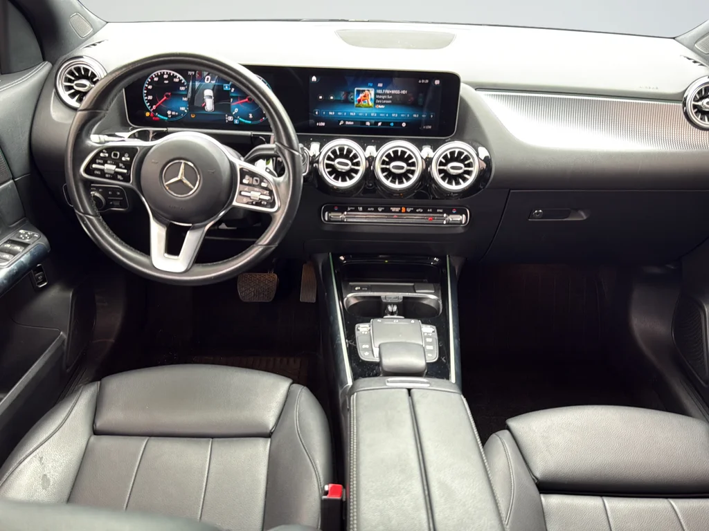 Used 2021 Black Mercedes-Benz GLA 250 image 9