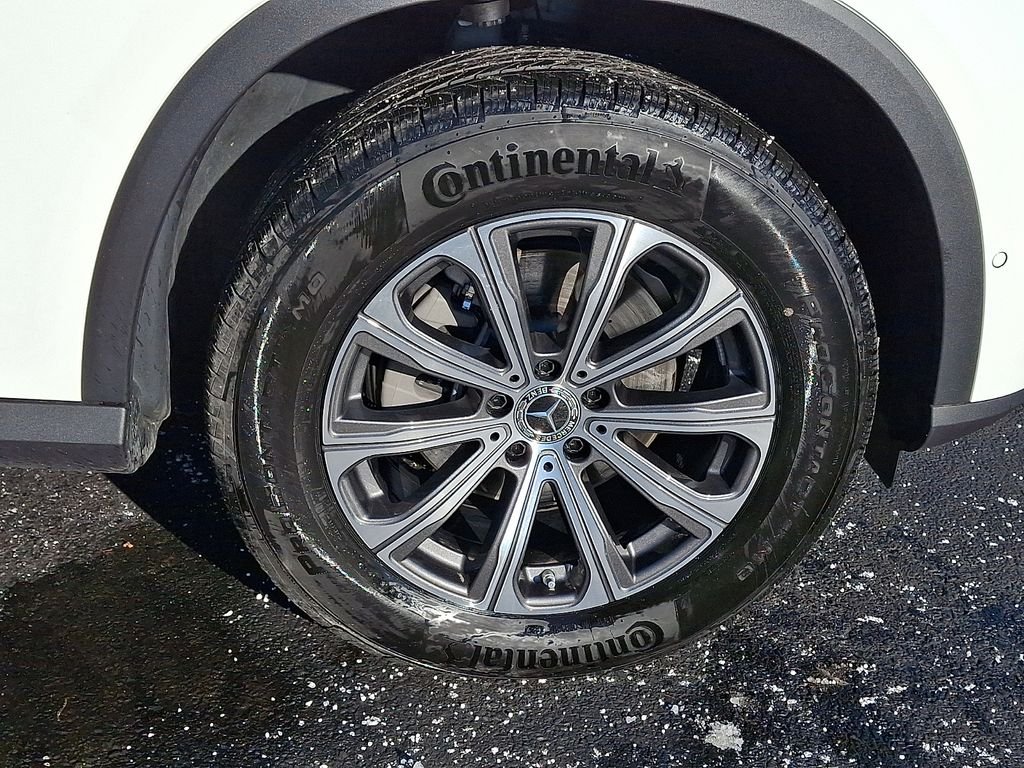 Certified Used 2026 White Mercedes-Benz GLC 300 image 8