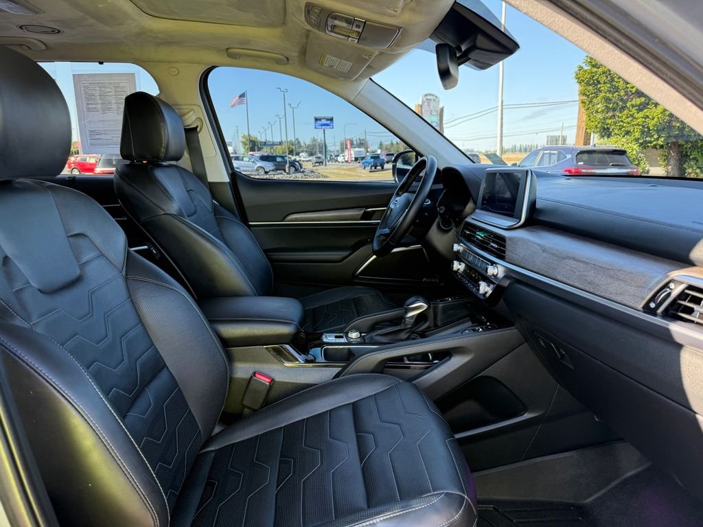 Certified Used 2022 Silver Kia SX image 12