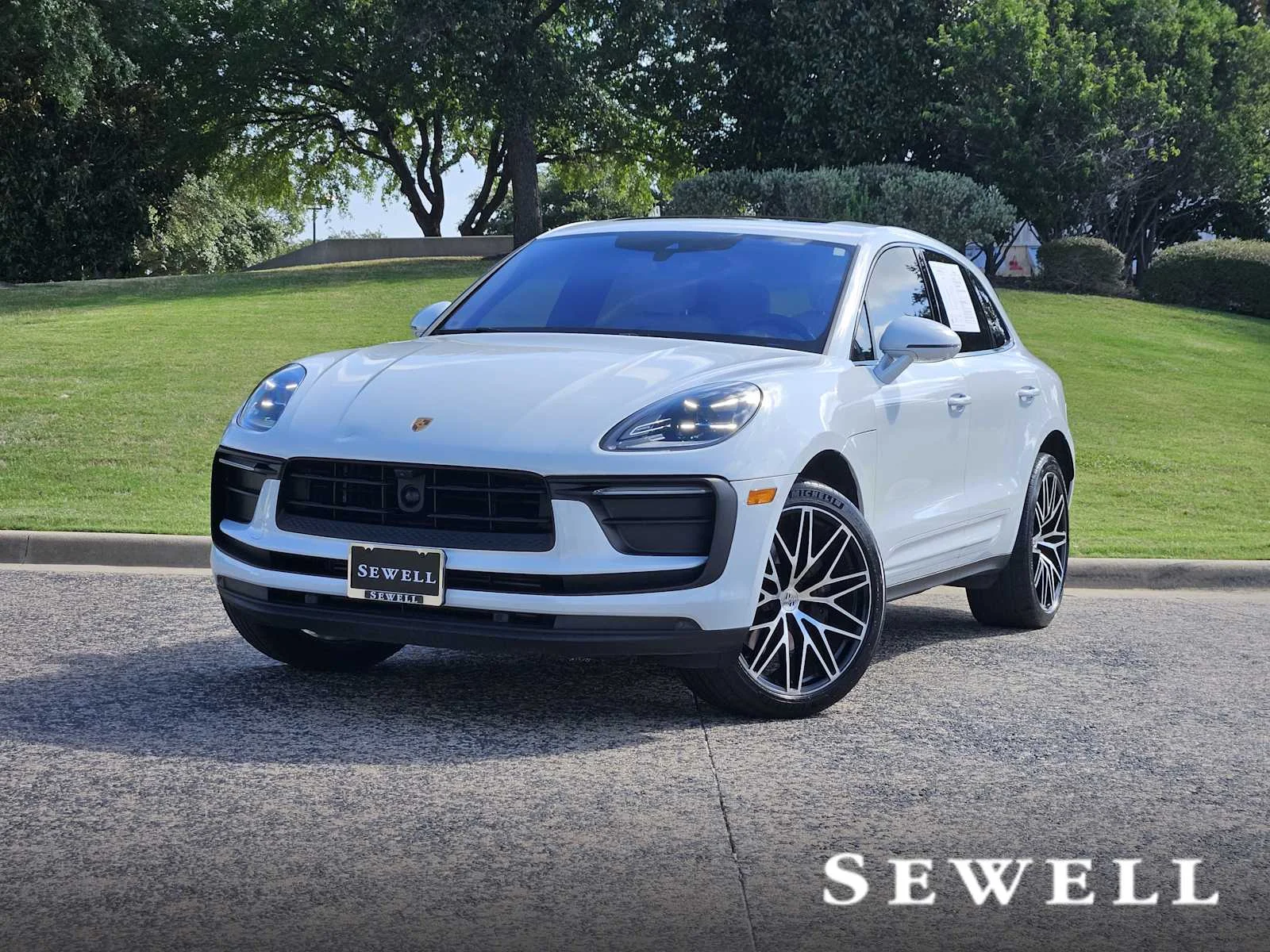 2024 Porsche Macan 