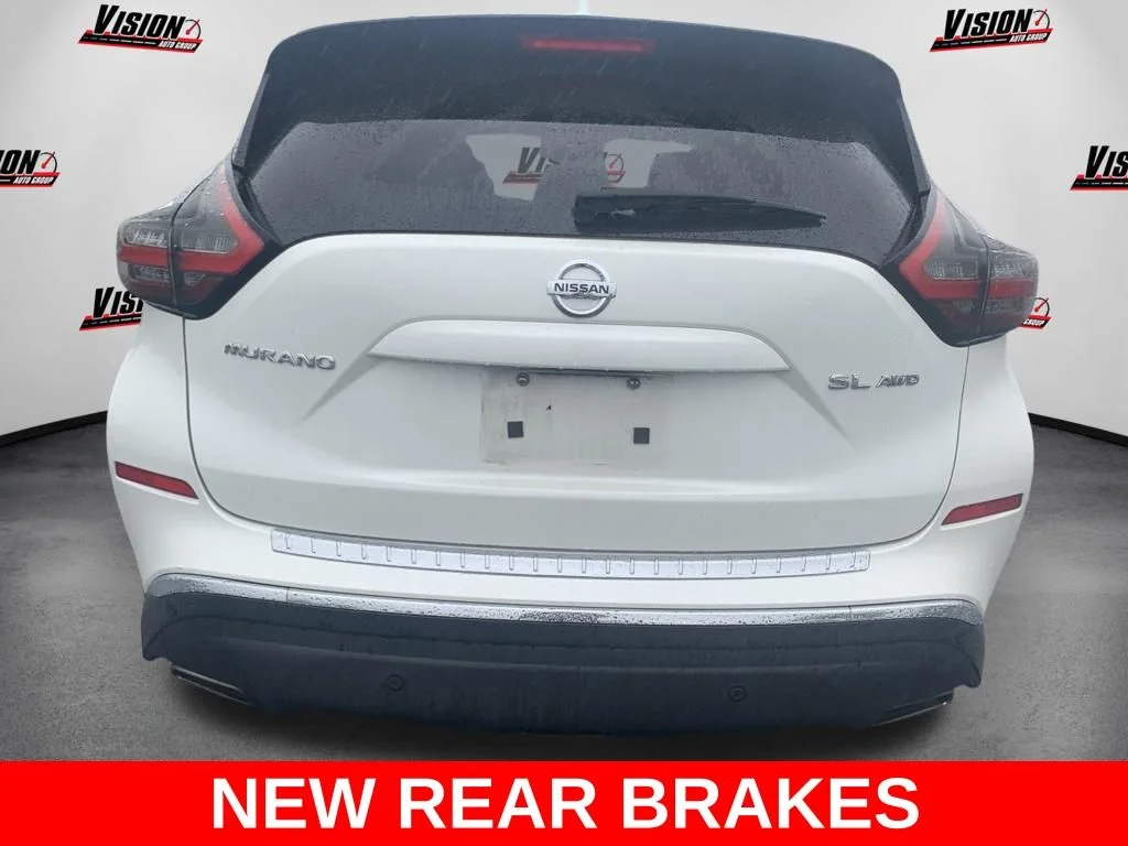 Used 2020 White Nissan SL image 4