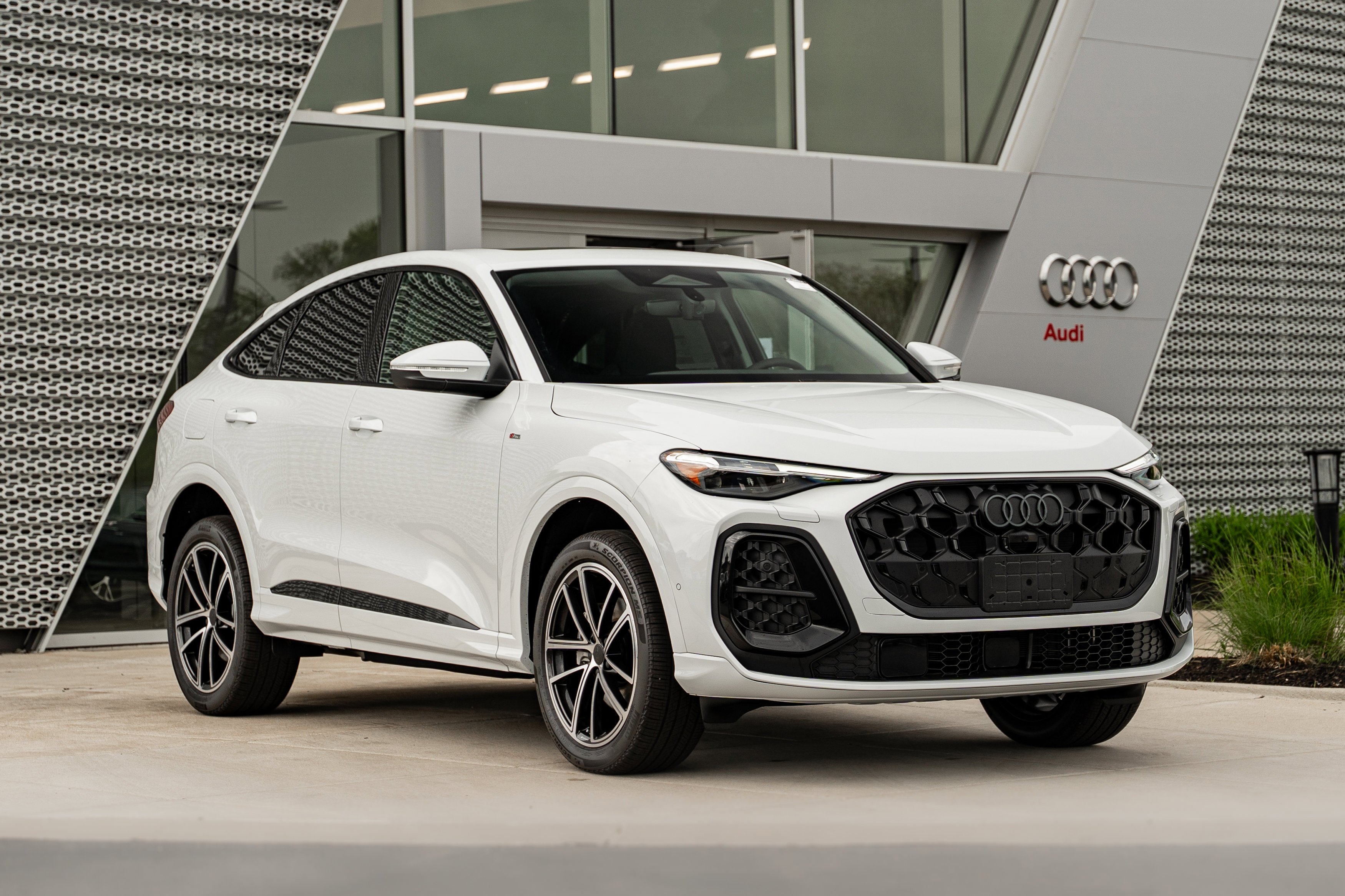 2026 Audi Q5 Sportback Premium Plus quattro's photo
