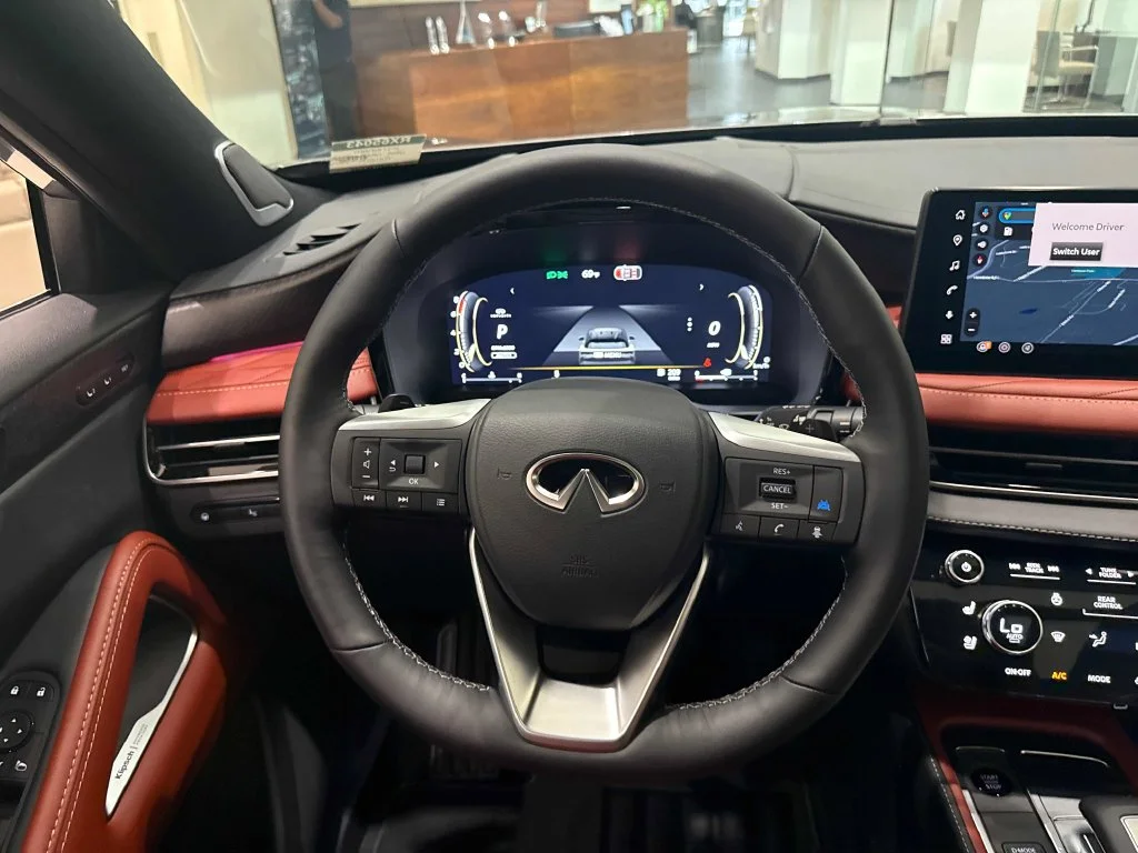 New 2027 Gray INFINITI AUTOGRAPH image 17