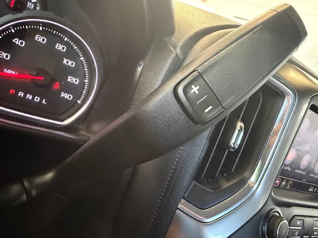 Used 2020 NORTHSKY BLUE METALLIC Chevrolet RST image 34