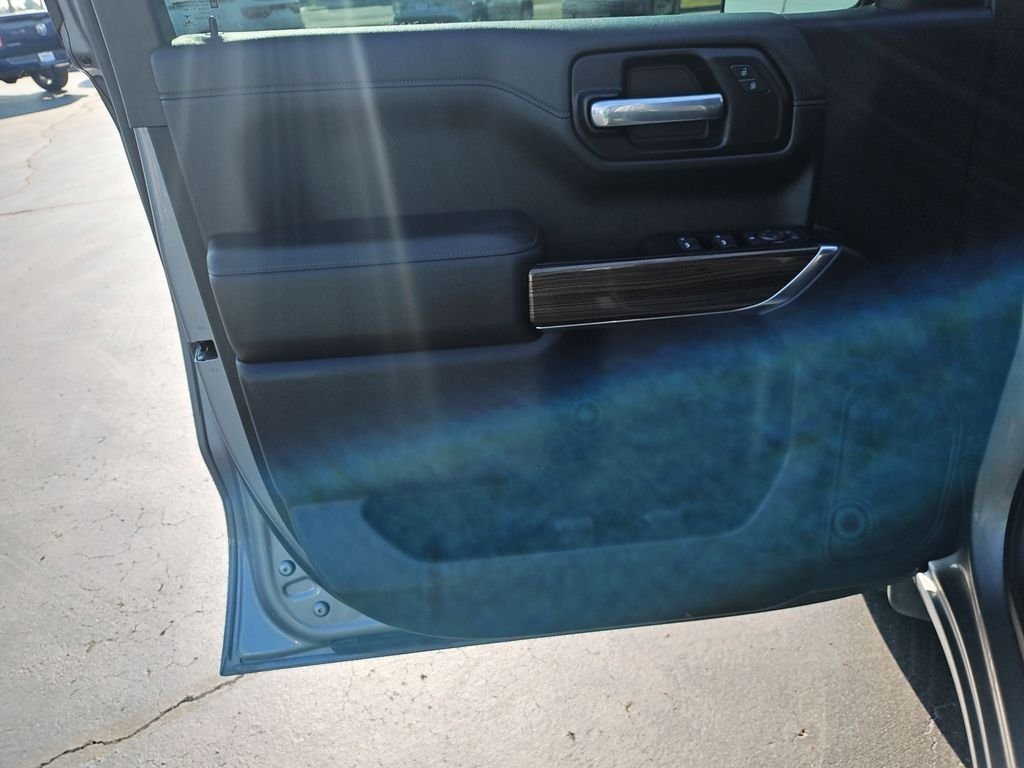 Used 2020 Gray Chevrolet RST image 12