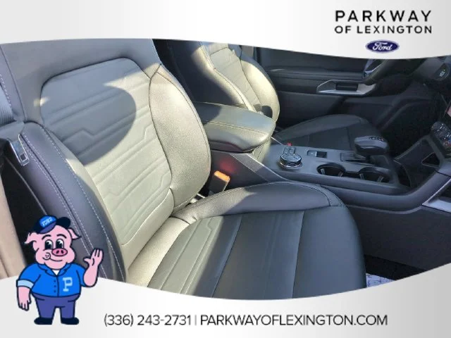 Used 2024 Black Ford Lariat image 33