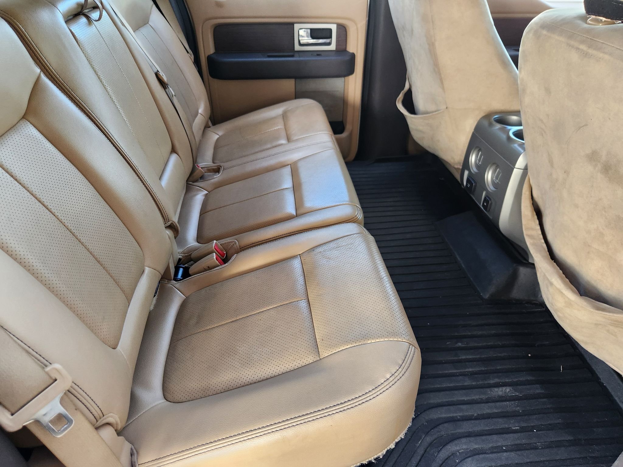 Used 2013 White Platinum Metallic Tri-Coat Ford Lariat image 33