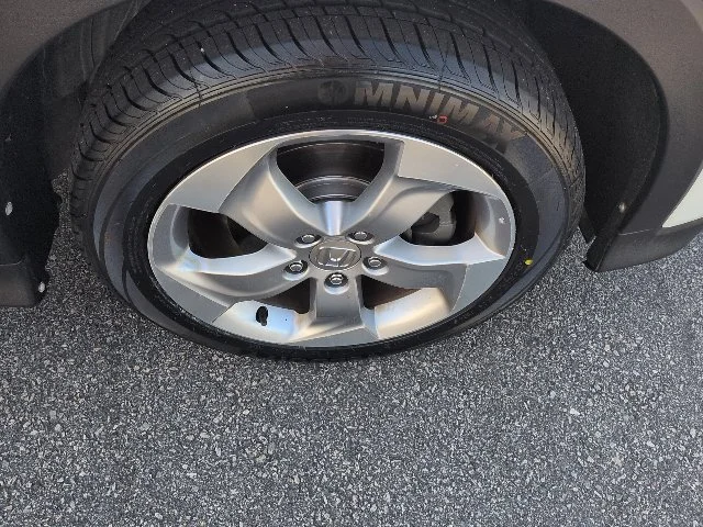 Used 2017 Gray Honda LX image 12