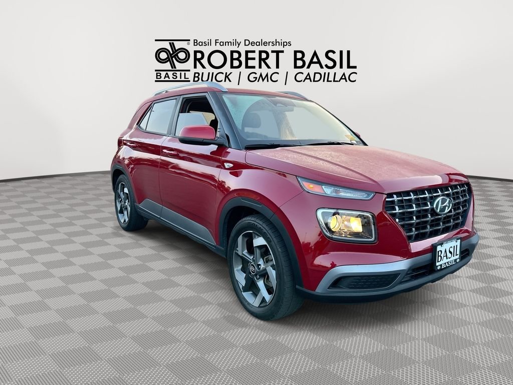 Used 2023 Red Hyundai SEL image 2