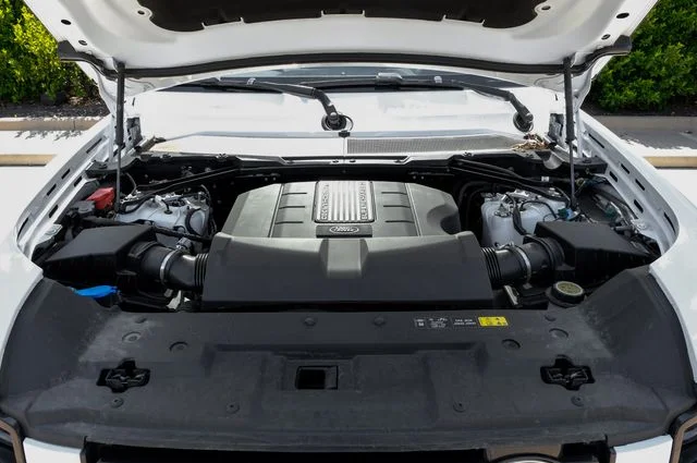 2025 Land Rover Defender V8 - Photo 61