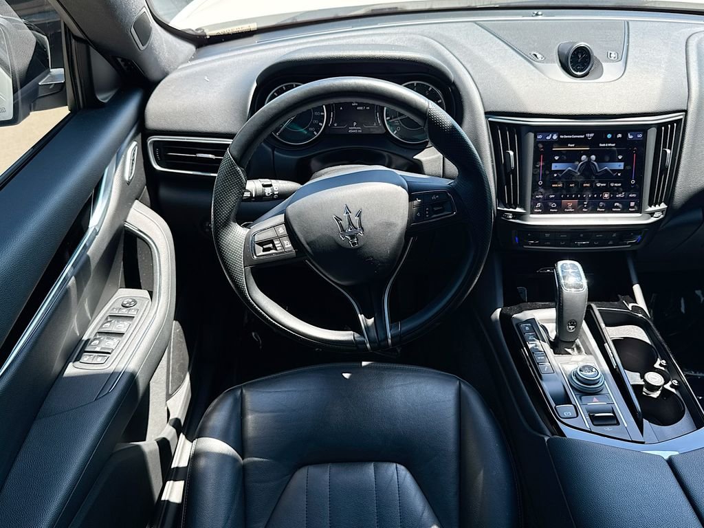 Used 2022  Maserati GT image 11