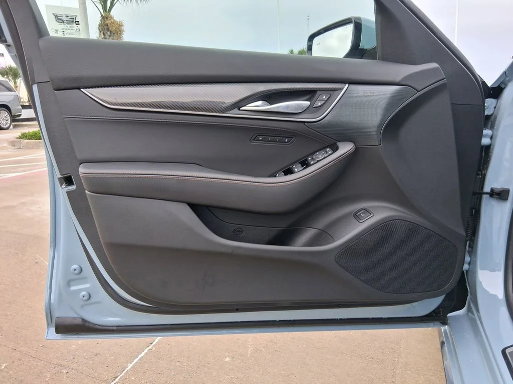 2026 Cadillac CT5 V-Series - Photo 20