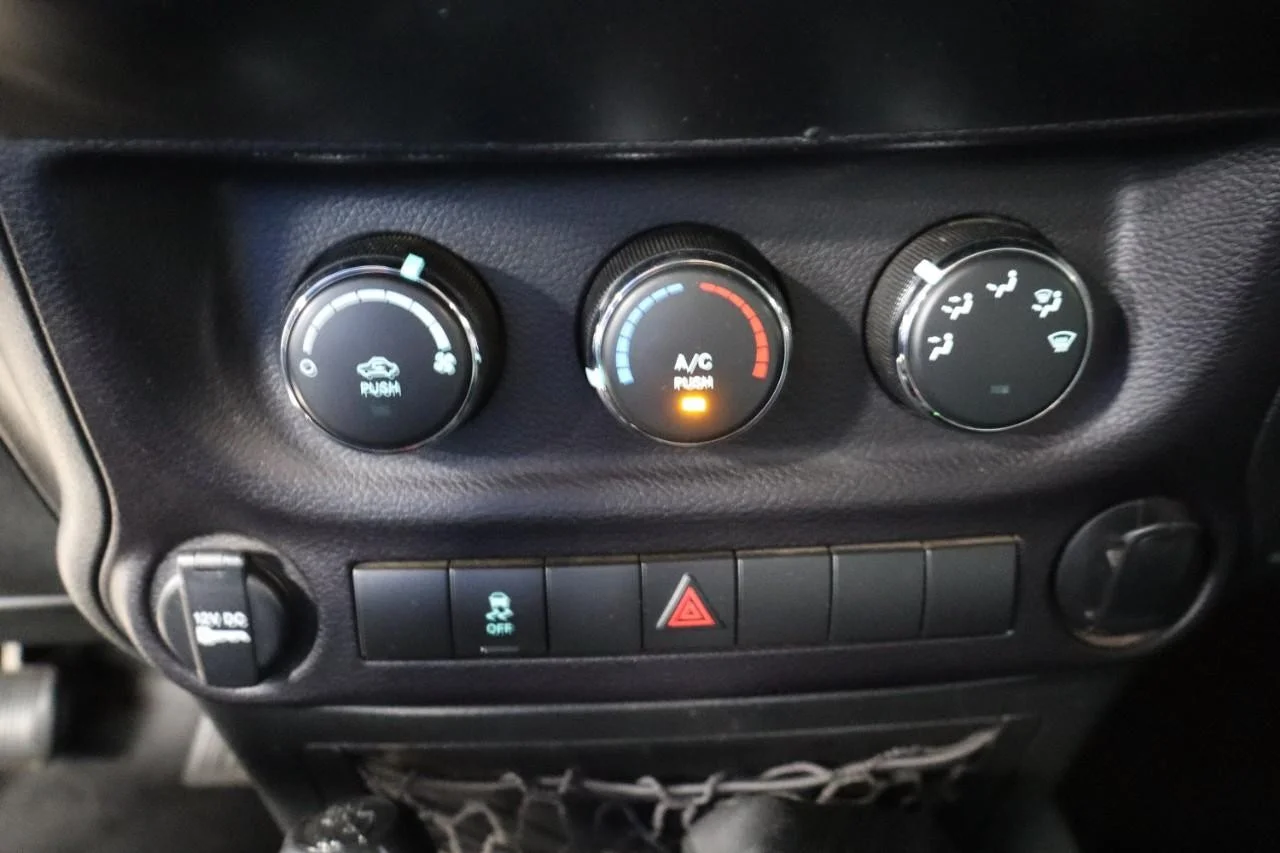 Used 2015 Hydro Blue Pearl Coat Jeep Sport image 10