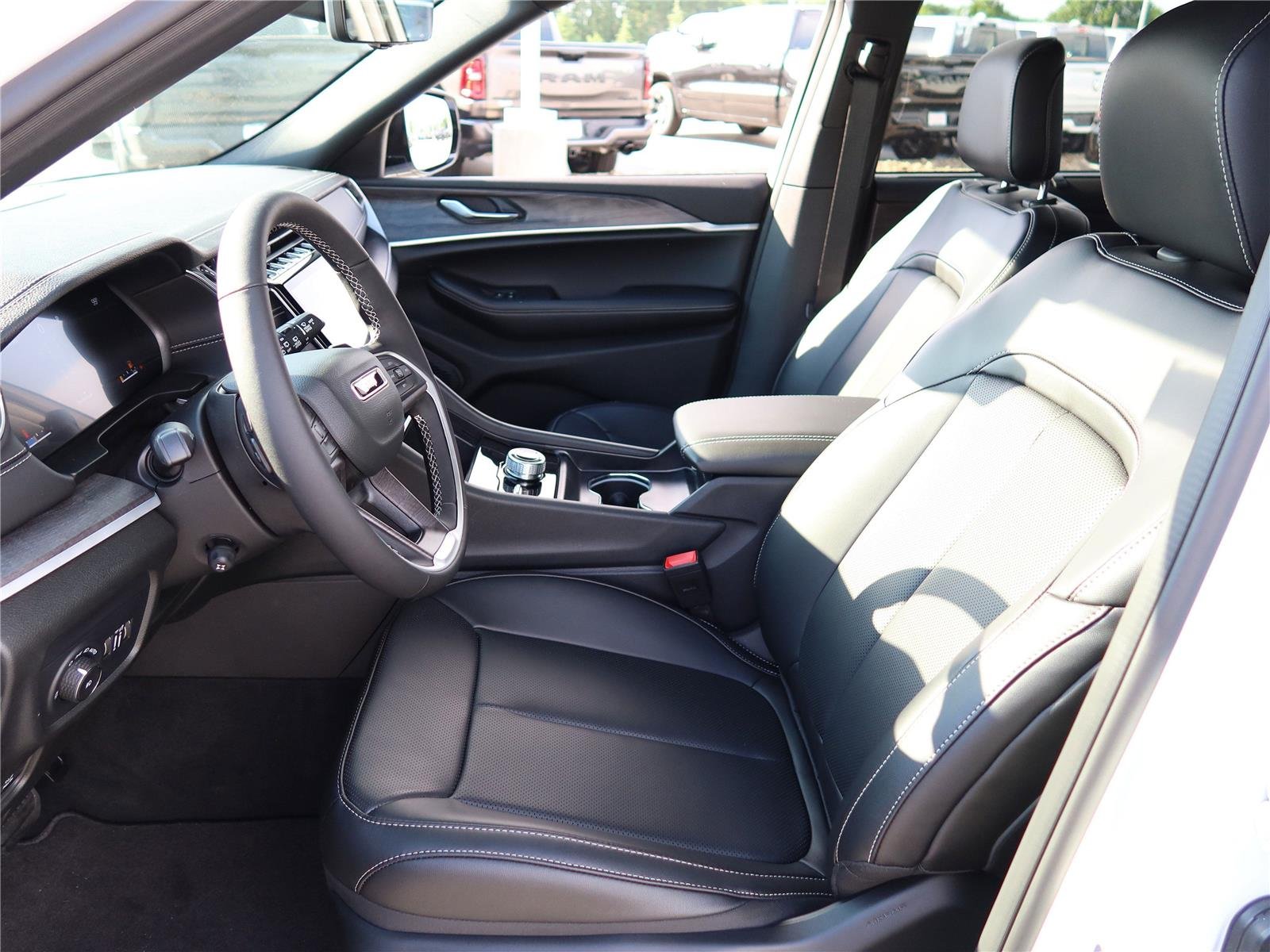 2025 Jeep Grand Cherokee Limited - Photo 12