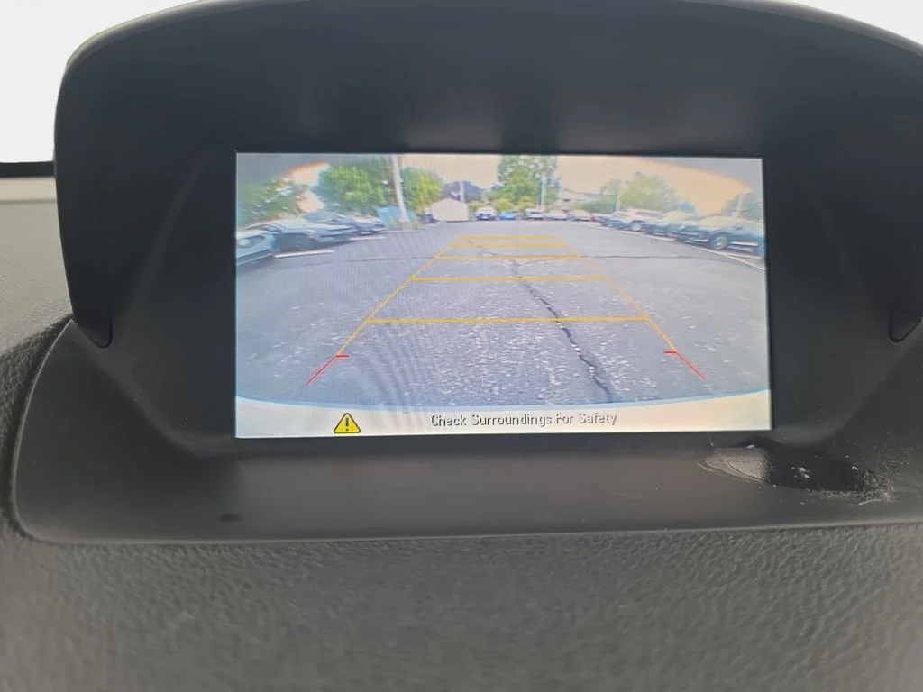Used 2015 White Pearl Tricoat Buick Base image 16