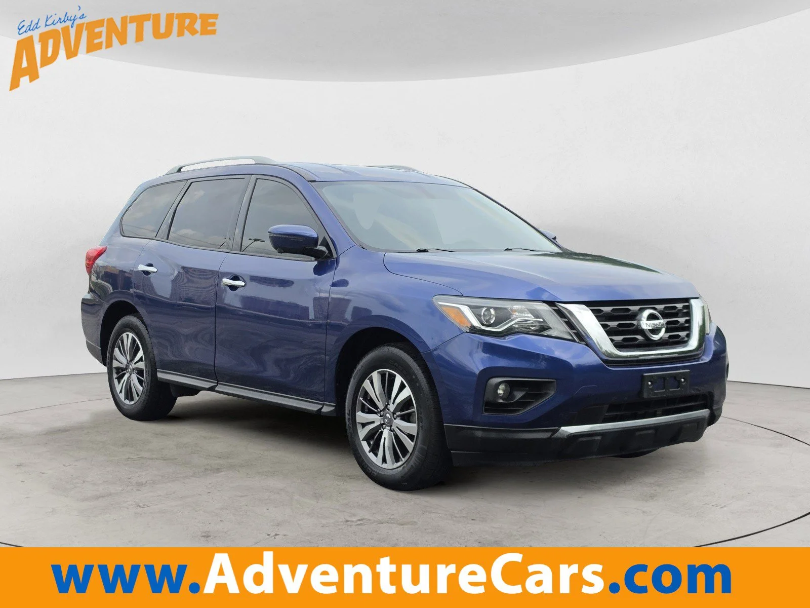 2019 Nissan Pathfinder SL 4WD's photo