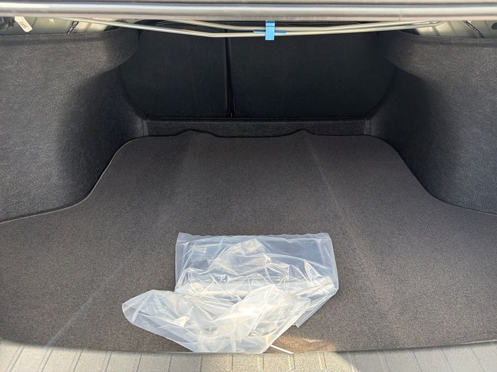 New 2026 Nissan Sentra SR 4D Sedan