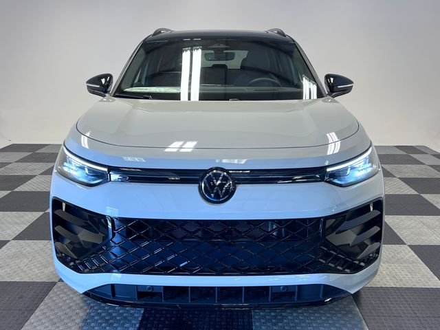 New 2026 Beige Volkswagen 2.0T SE R-Line Black image 2