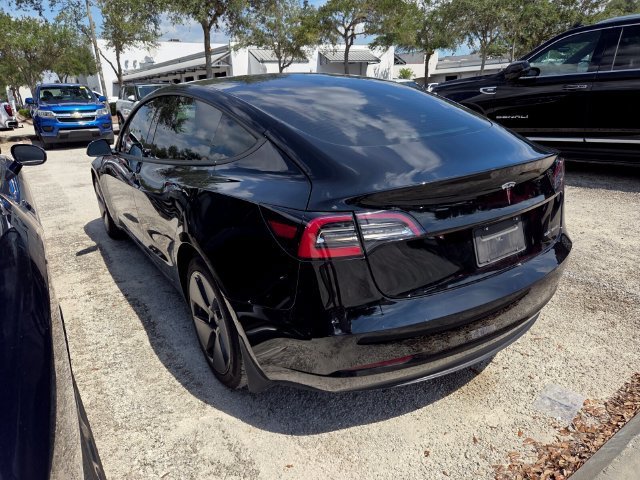 Used 2022 Black Tesla Long Range Dual Motor All-Wheel Drive image 5