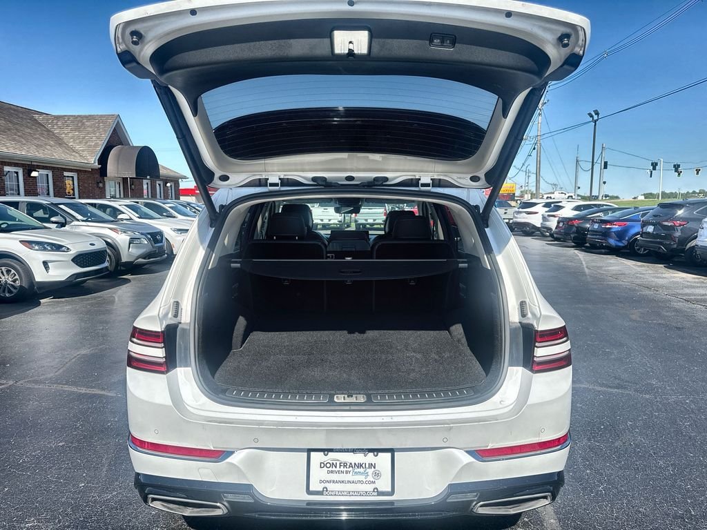 Used 2024 White Genesis 2.5T image 23