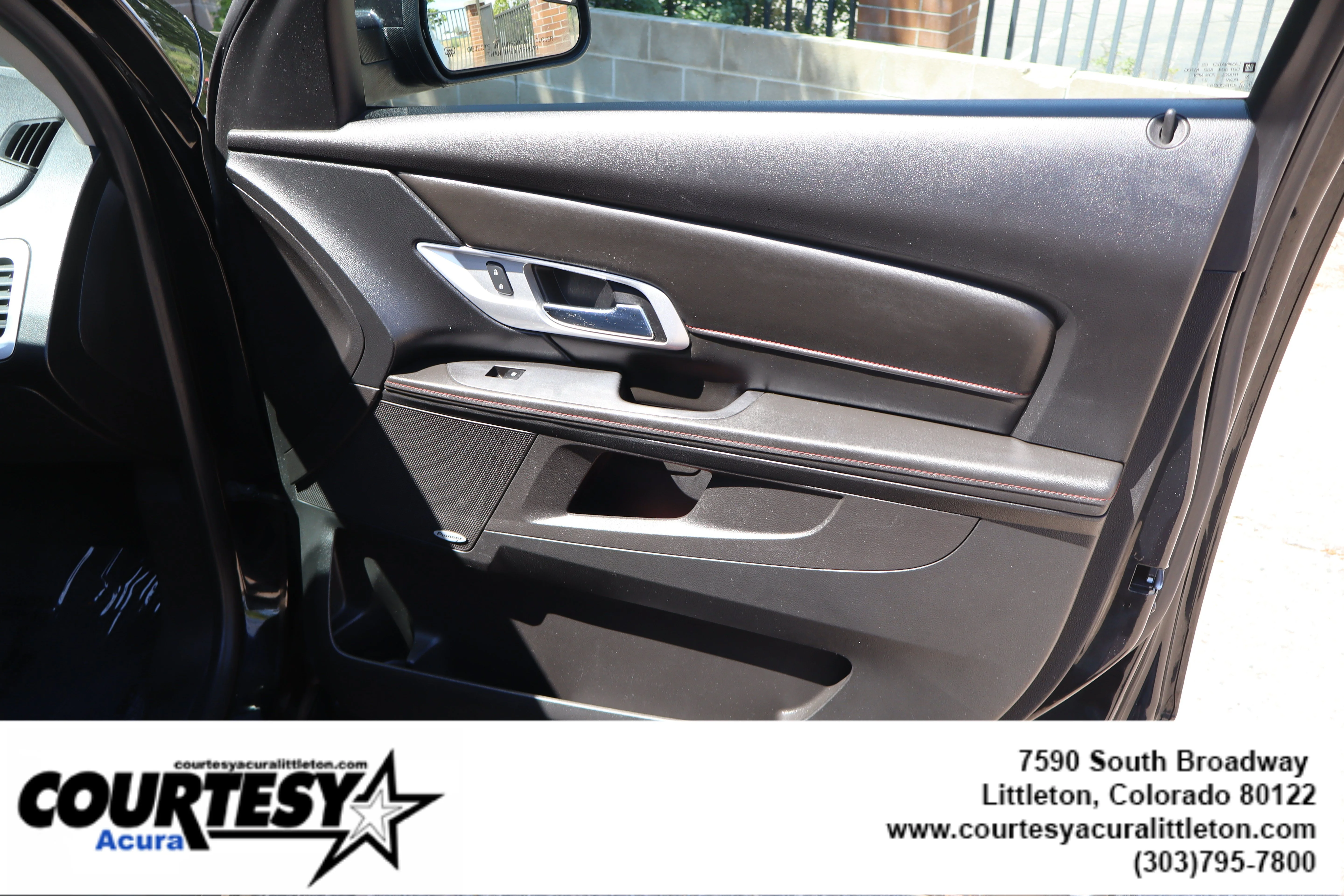 Used 2013 Carbon Black Metallic GMC SLE image 28