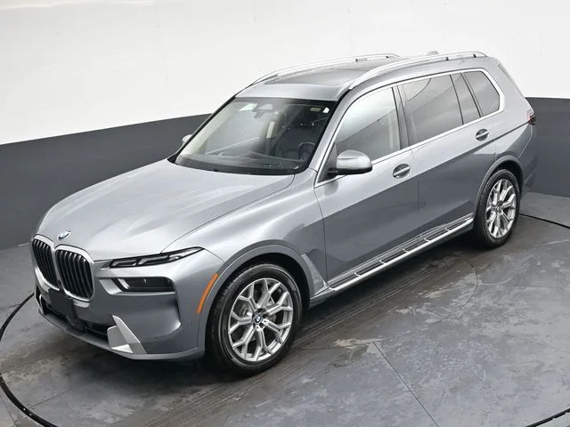 Used 2024 Gray BMW xDrive40i image 30