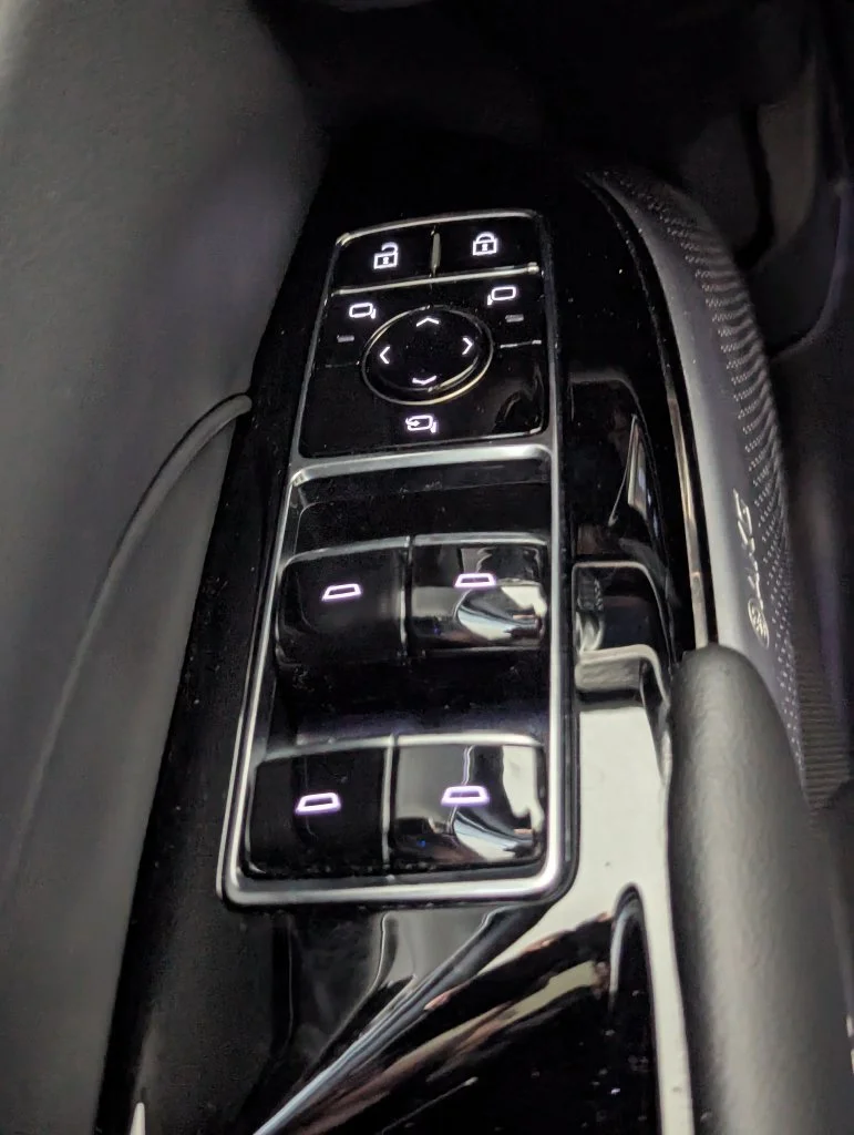 Used 2025 White Cadillac Luxury image 51