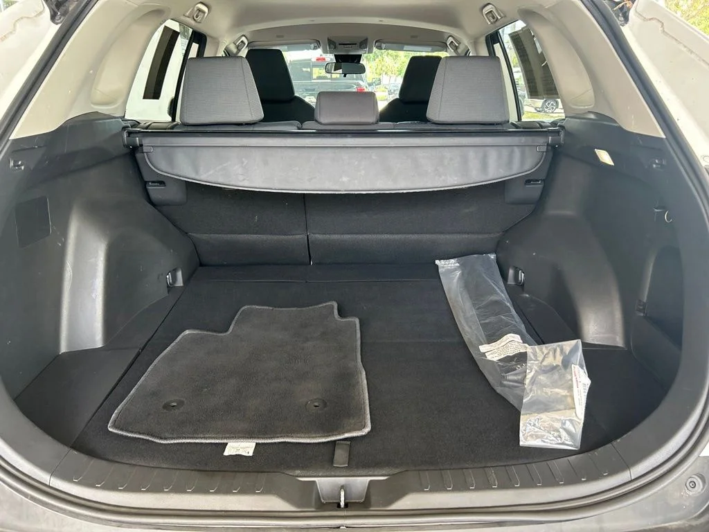 Used 2025 White Toyota XLE image 32